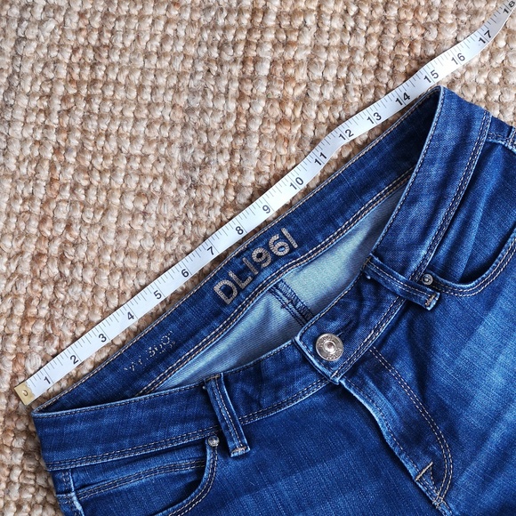 DL1961 'petite slim boot' Cindy jeans - Picture 10 of 12